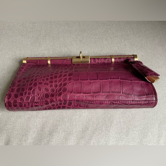 BCBG MaxAzria Clutch with Lock. Leather. - Picture 3 of 4
